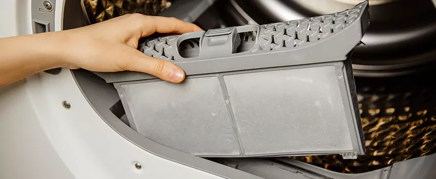 Signs Of A Clogged Dryer Lint Trap in Angleton, Texas